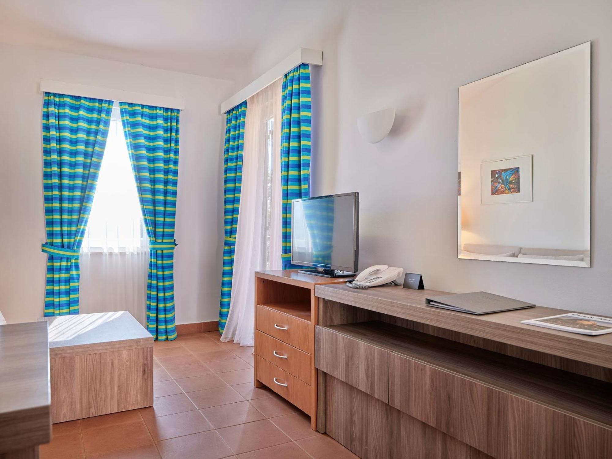 Koversada Apartments Naturist Park Vrsar Habitación foto