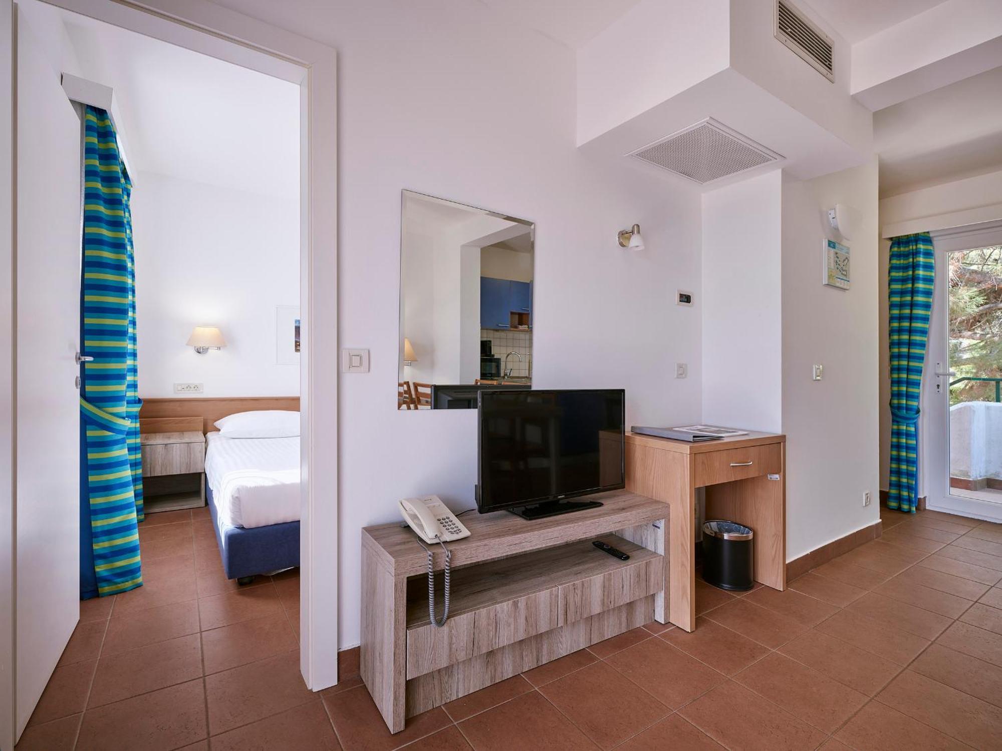 Koversada Apartments Naturist Park Vrsar Habitación foto