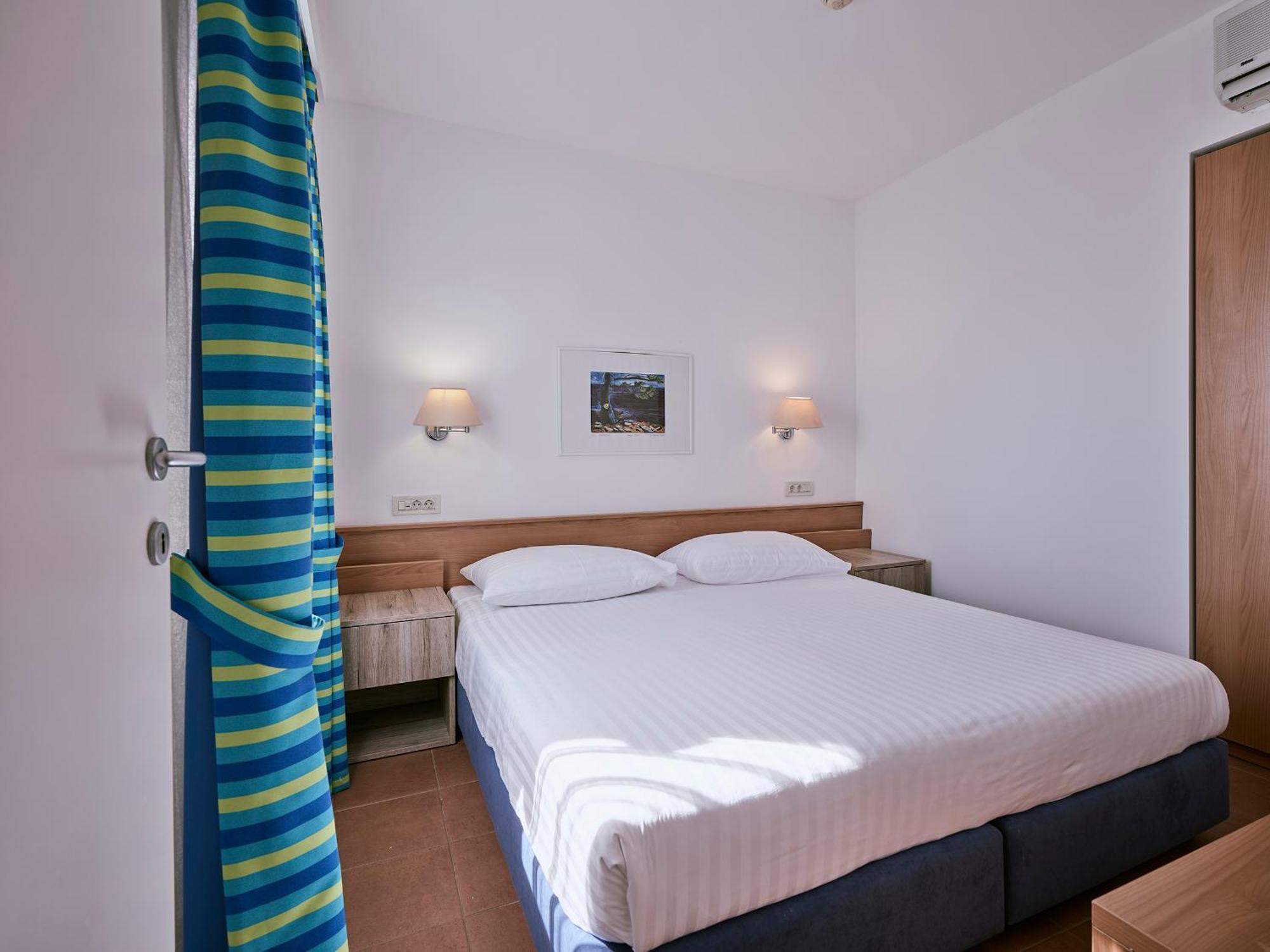 Koversada Apartments Naturist Park Vrsar Habitación foto